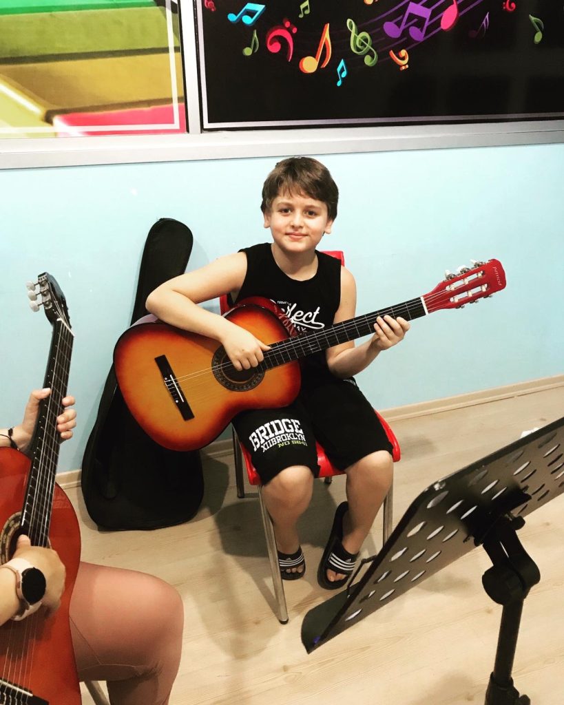 Gaziosmanpaşa Karadeniz Şubesi Gitar Kursu – Sıfırdan Profesyonele Güçlü Bir Eğitim Programı